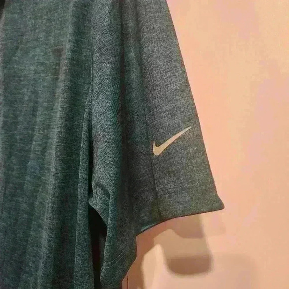 SOLD! Nike Golf Dri-Fit Stay-Cool Short Sleeve Crosshatch Polo Shirt Navy" - Picture 13 of 16